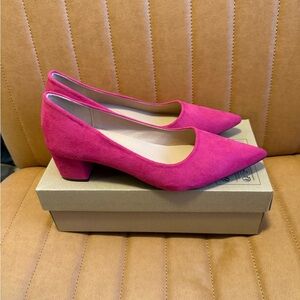 SHEIN Vibrant Pink Block Heel Shoes